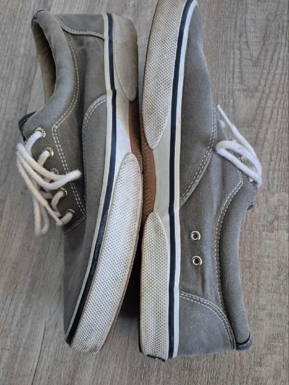 Sperry Men's Gray Canvas Boat Shoes with White Laces - Picture 10 of 11